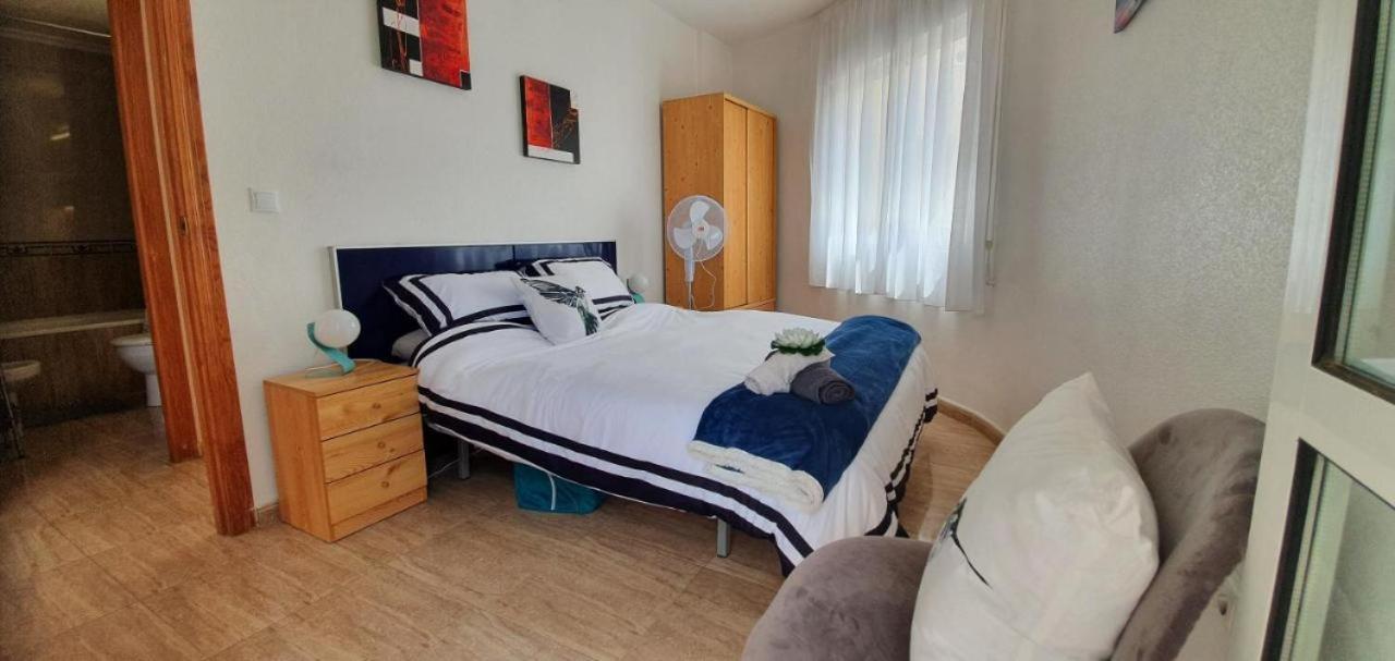 Harbour View - 2 Bed Apt - Torrevieja 아파트 외부 사진